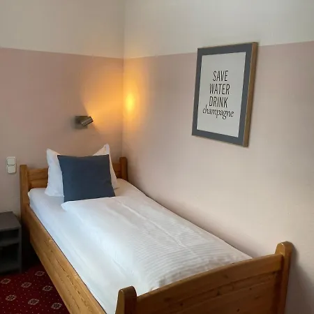 Und Restaurant Landhaus Veranstaltungshaus Hohenwestedt