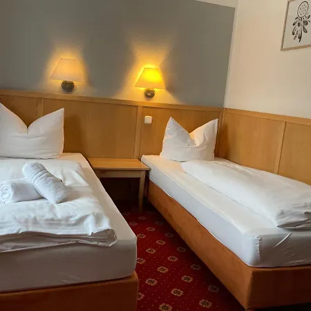 Und Restaurant Landhaus Veranstaltungshaus Hotel Hohenwestedt