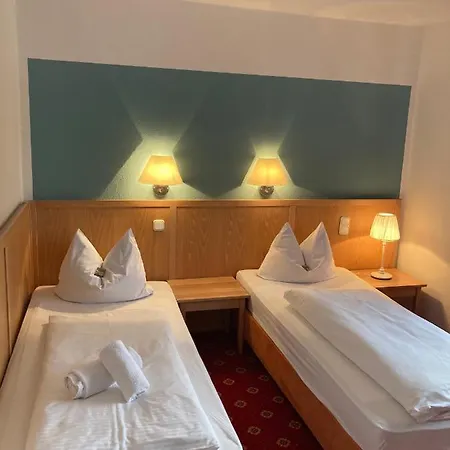 Und Restaurant Landhaus Veranstaltungshaus * Hohenwestedt